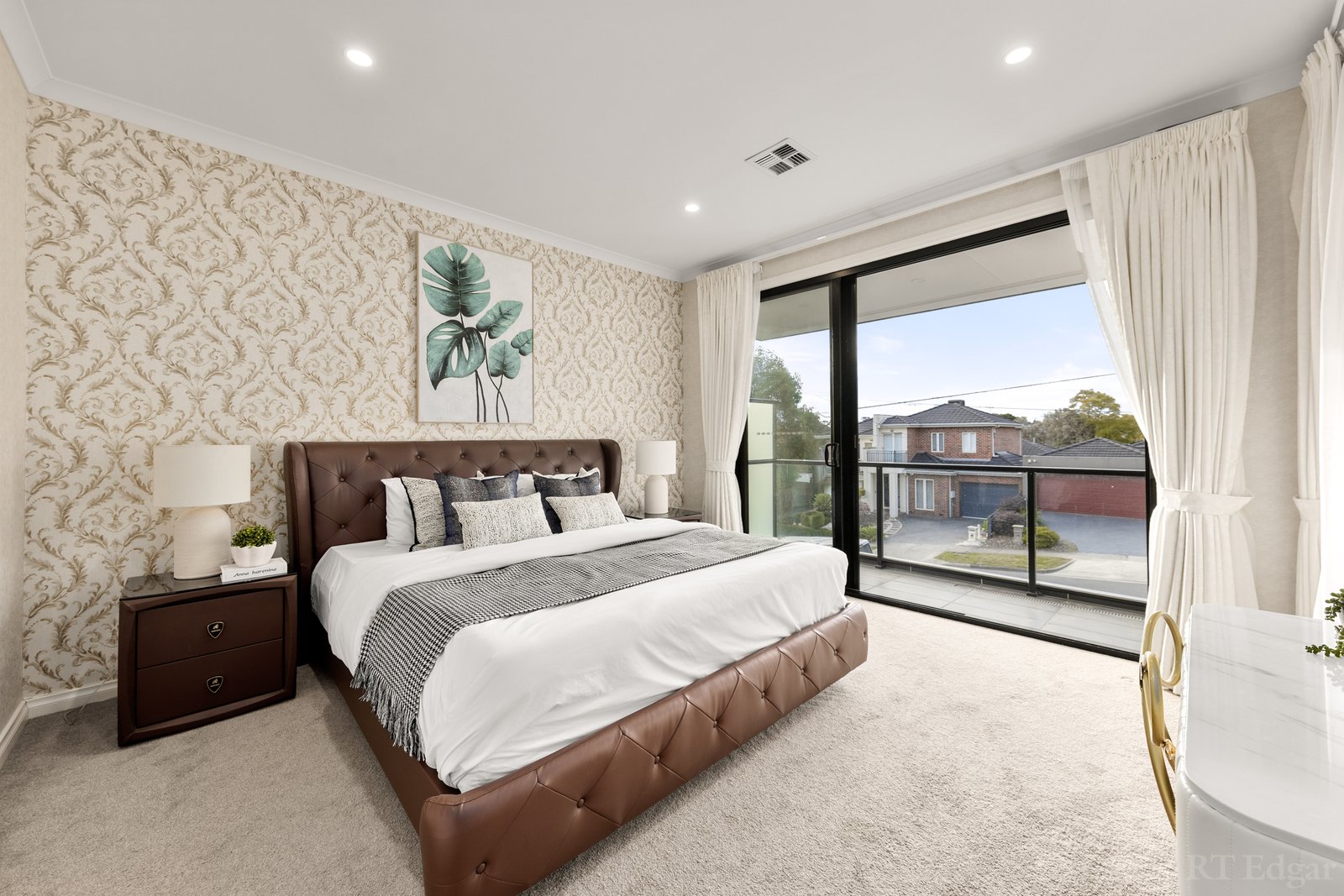 Real Estate and Property in 52 Thea Grove, Doncaster East, VIC