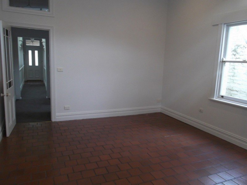 Gallery: 52 Thomson Street