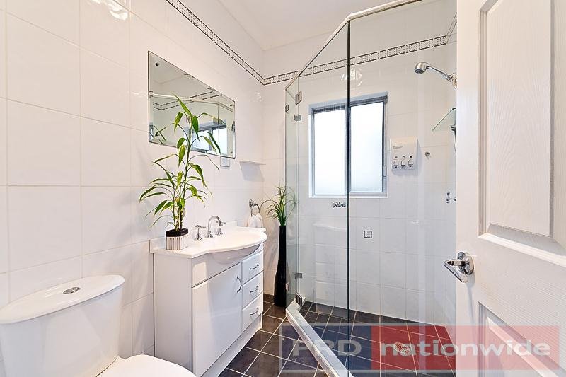 52 Tompson Road REVESBY 3