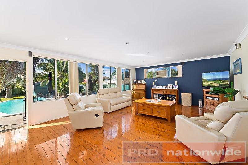 52 Tompson Road REVESBY 5