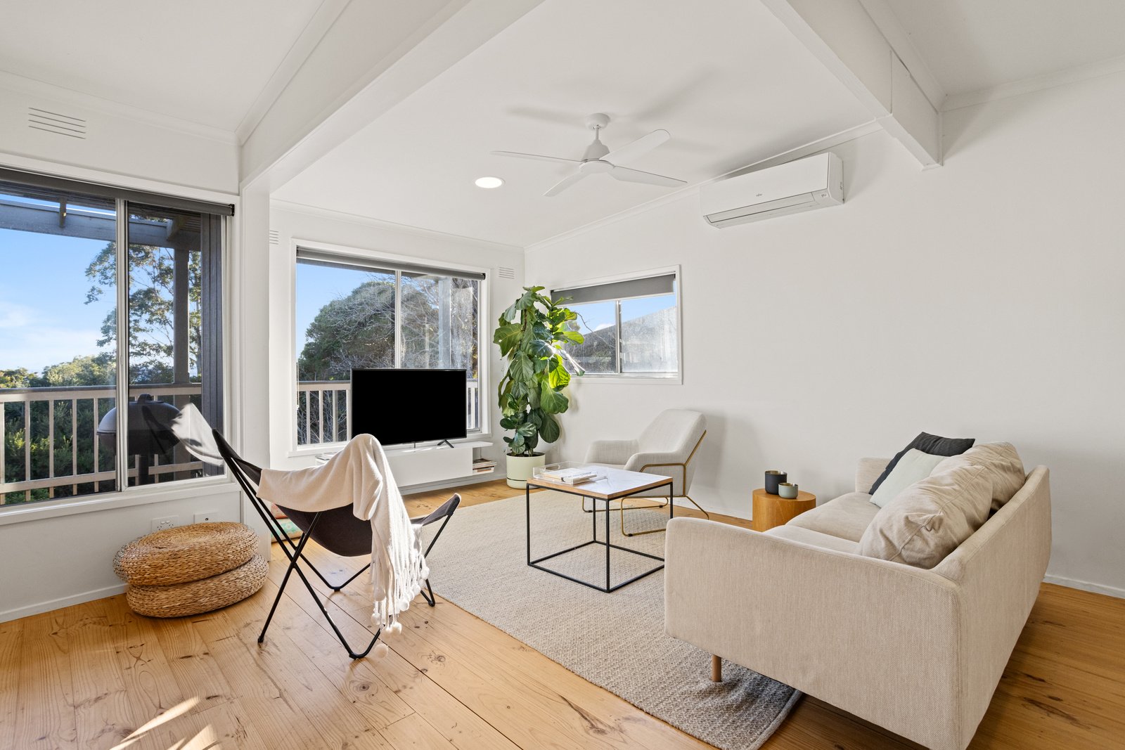 Gallery: 52 Tower Hill Road