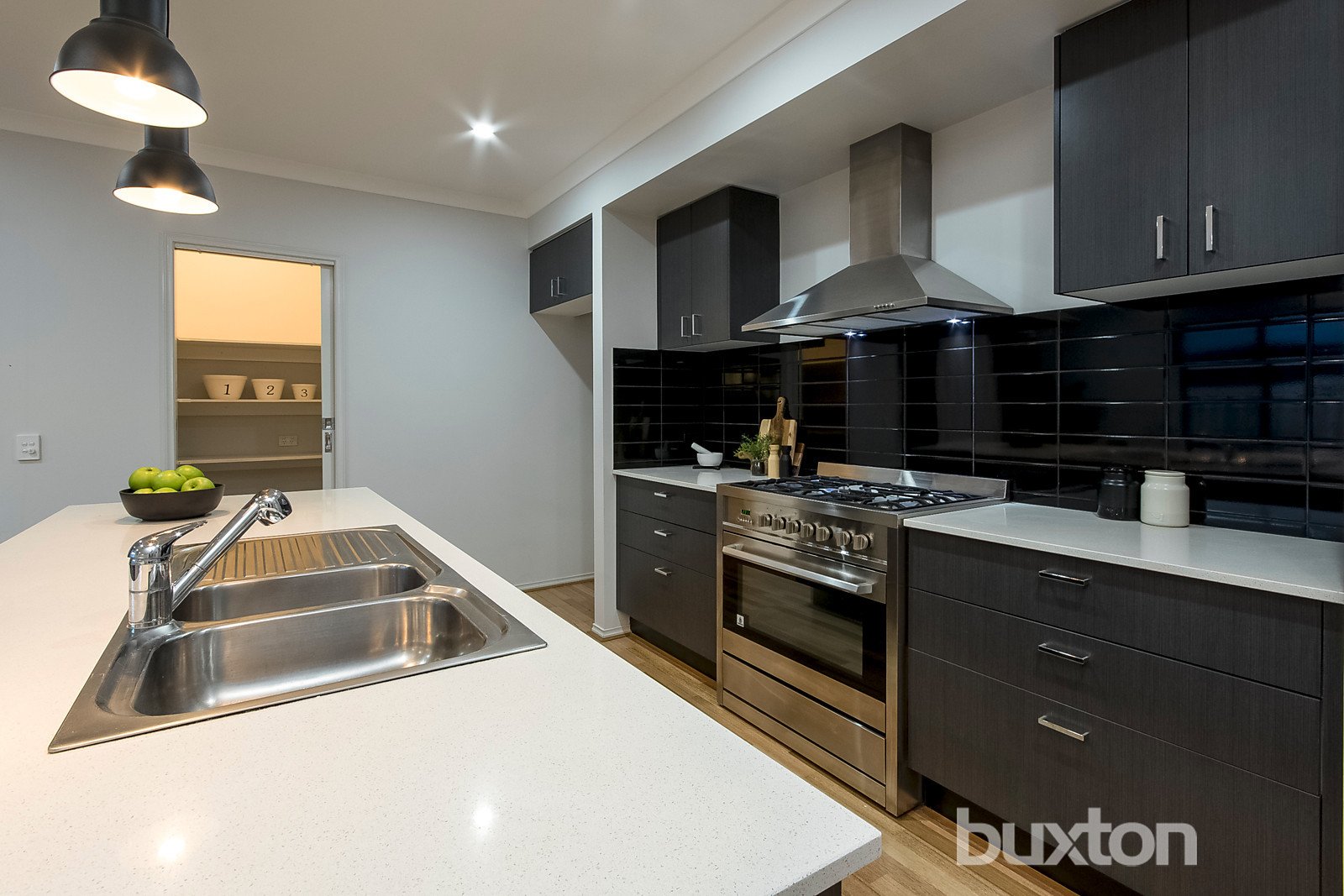 Gallery: 52 Trumper Crescent