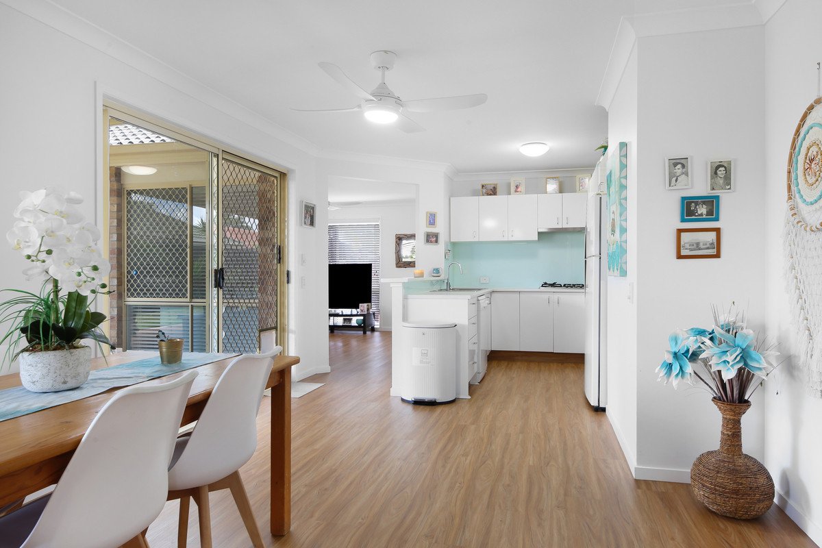 52 Warbler Parade Varsity Lakes 5