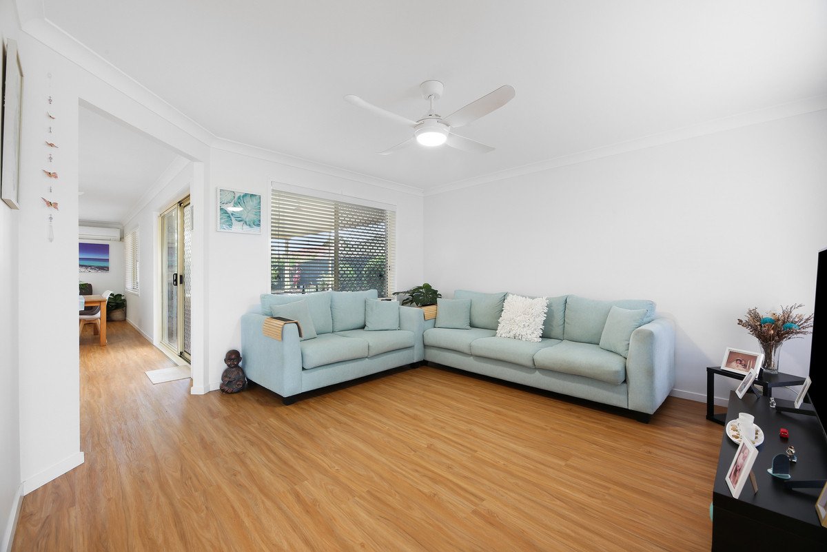 52 Warbler Parade Varsity Lakes 9