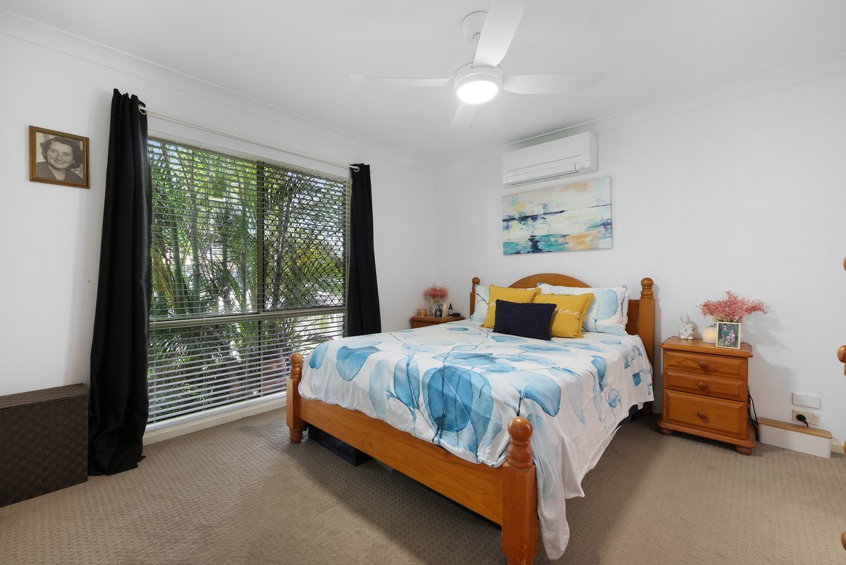 52 Warbler Parade Varsity Lakes 12