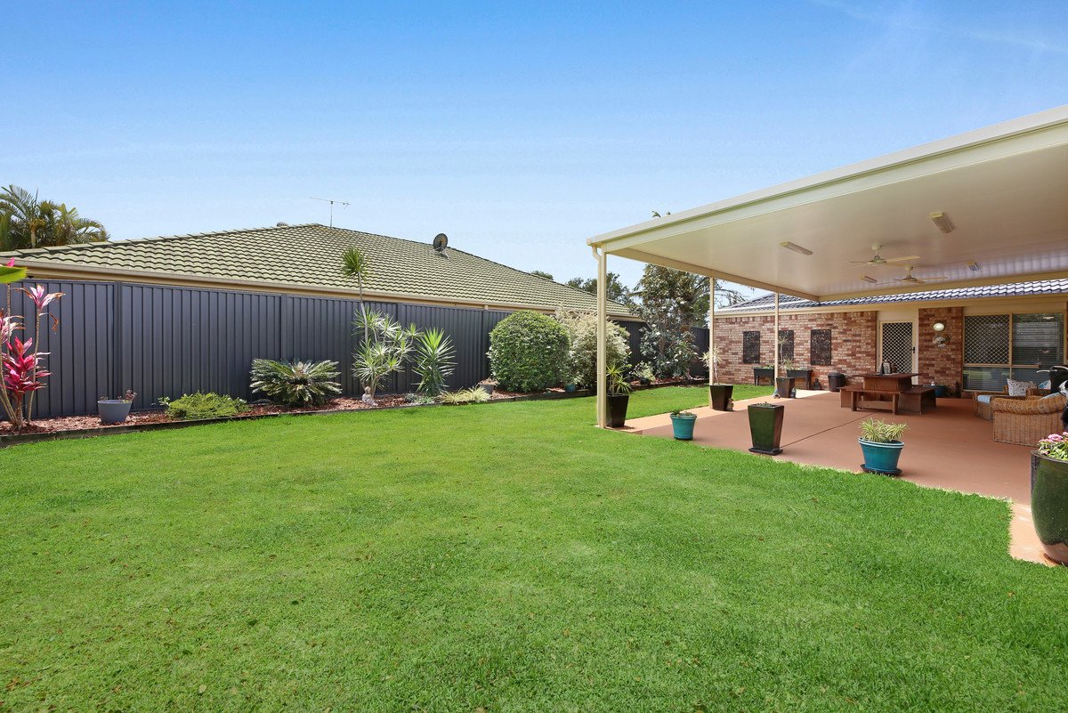 52 Warbler Parade Varsity Lakes 19