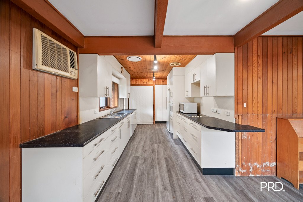 52 Woodland Cres  Narellan 3