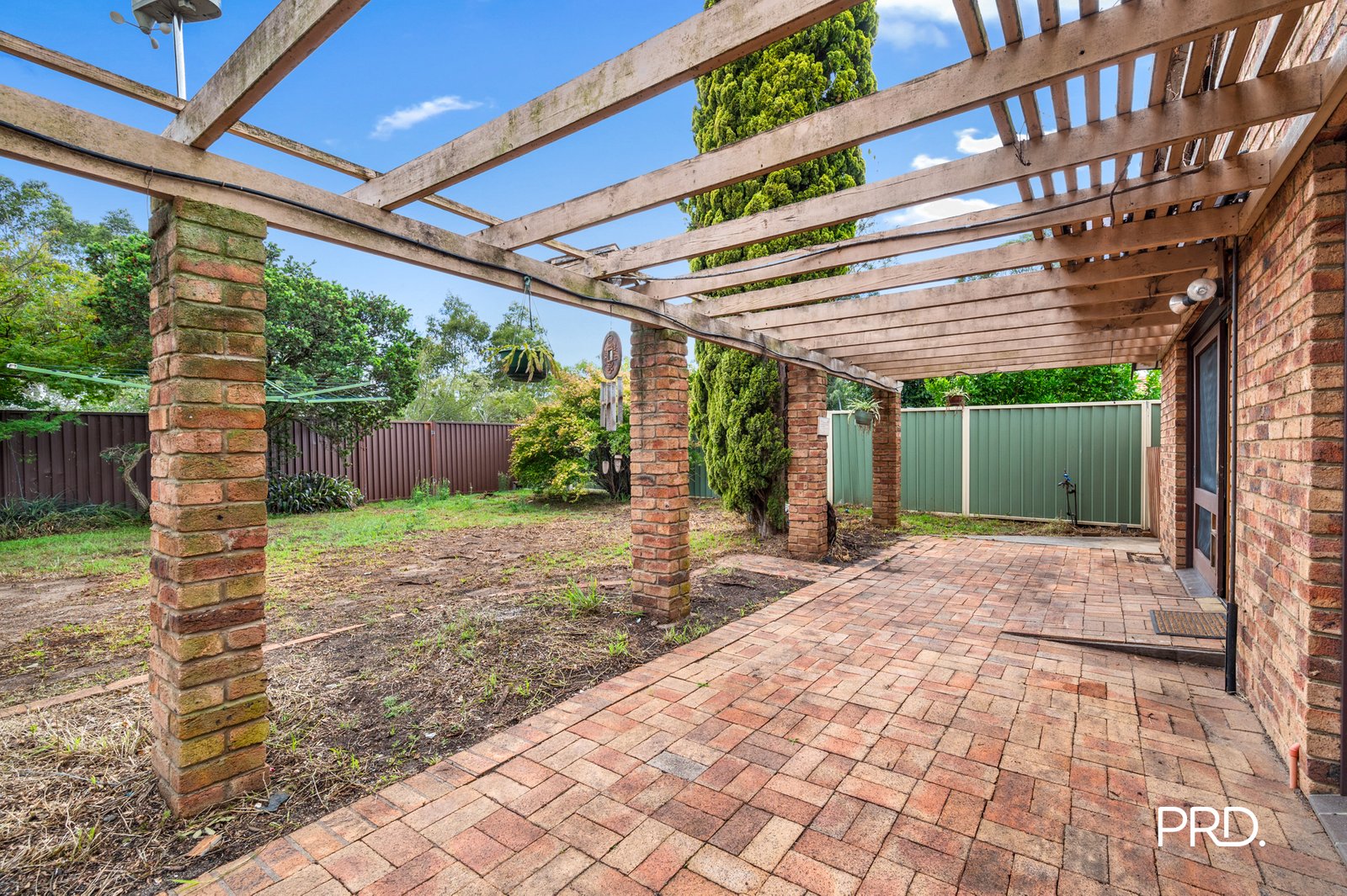 52 Woodland Crescent NARELLAN 11