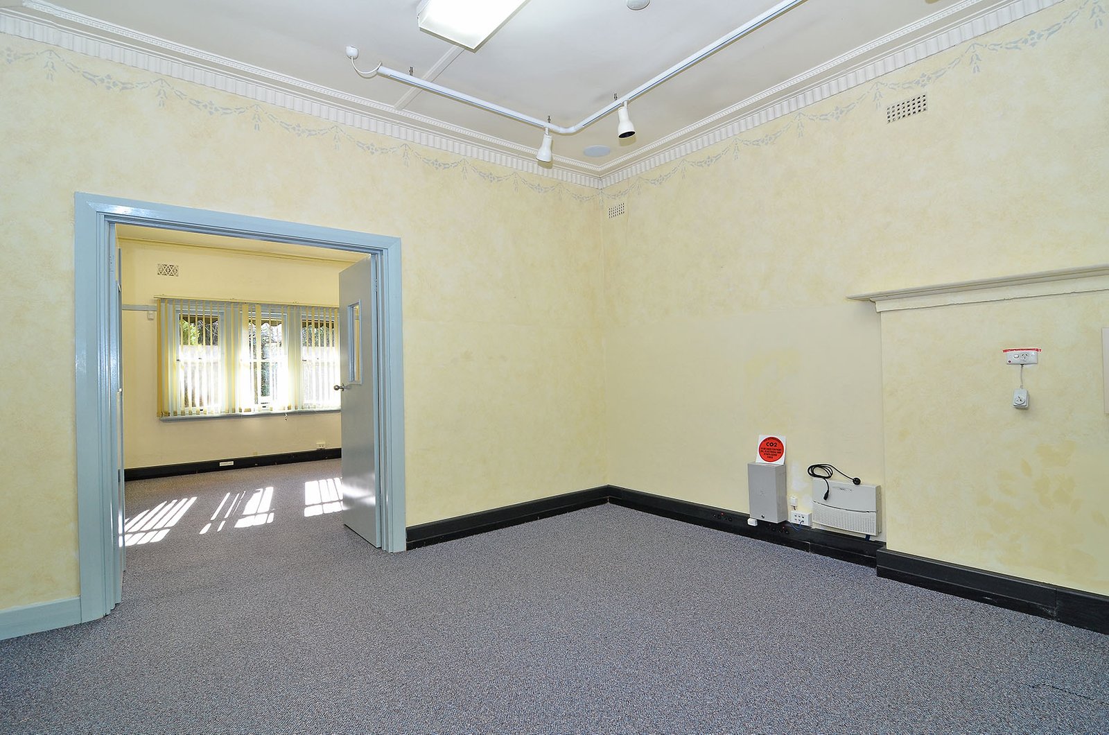 520 Creek Street ALBURY 6