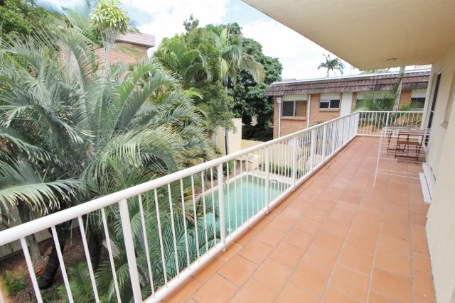 5/20 Little Norman Street SOUTHPORT 2