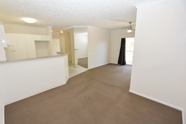 5/20 Little Norman Street SOUTHPORT 5