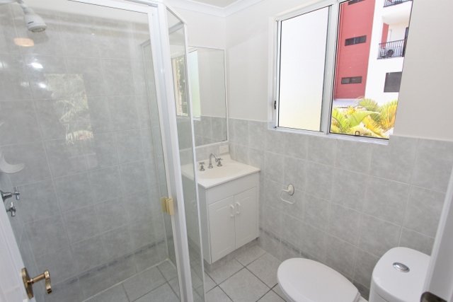 5/20 Little Norman Street SOUTHPORT 9