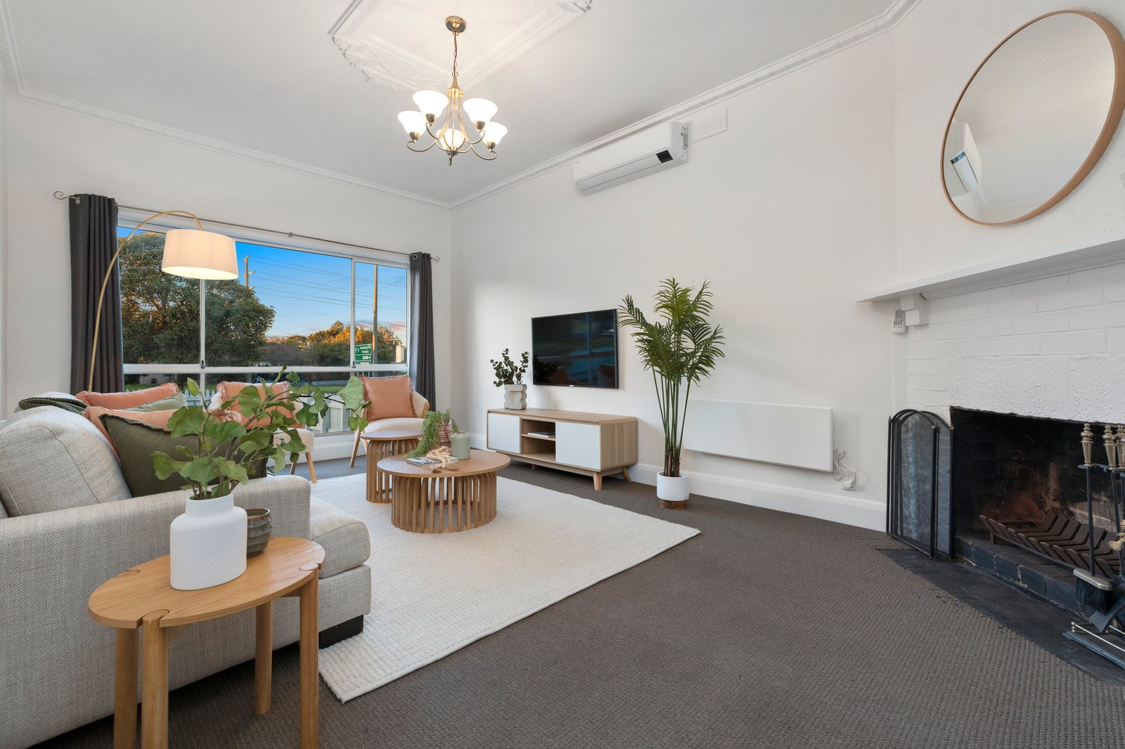 Gallery: 520 South Road