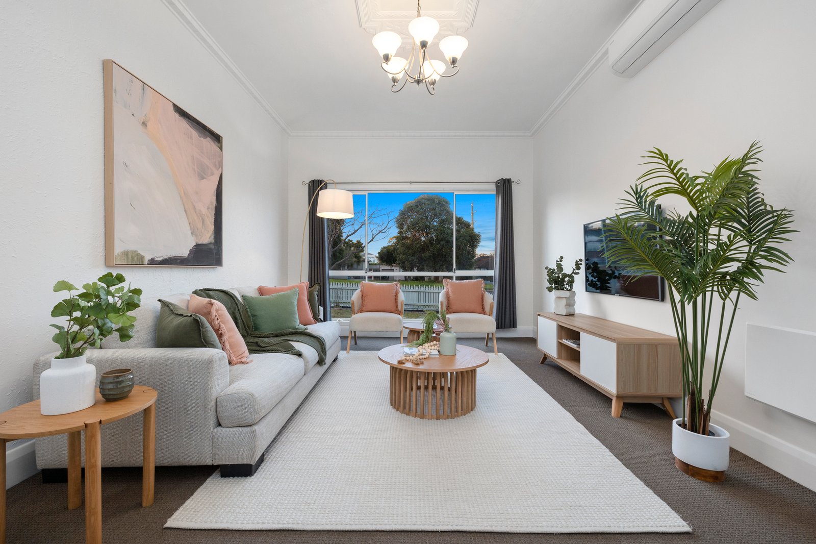 Gallery: 520 South Road