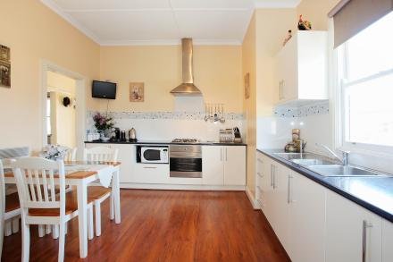 Gallery: 520 South Road