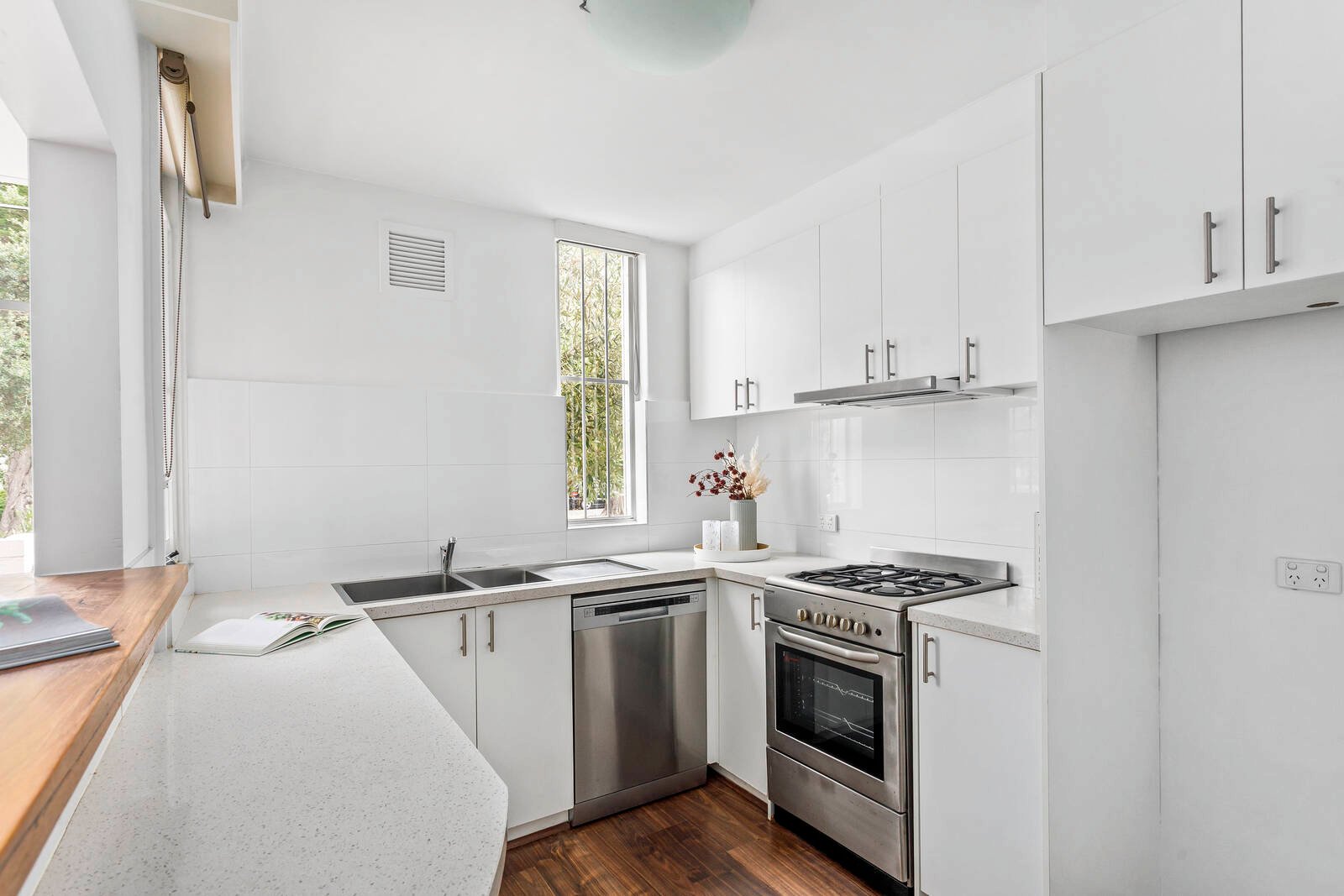 Real Estate and Property in 5/207 Canterbury Road, St Kilda West, VIC