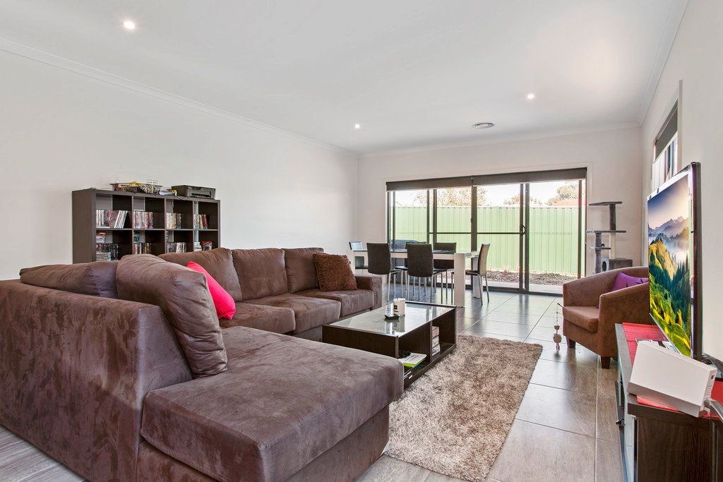 5/20A MacDougall Road GOLDEN SQUARE 3