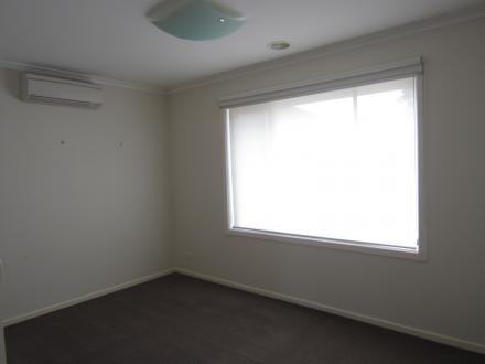 Gallery: 5/21-23 Newlyn Street