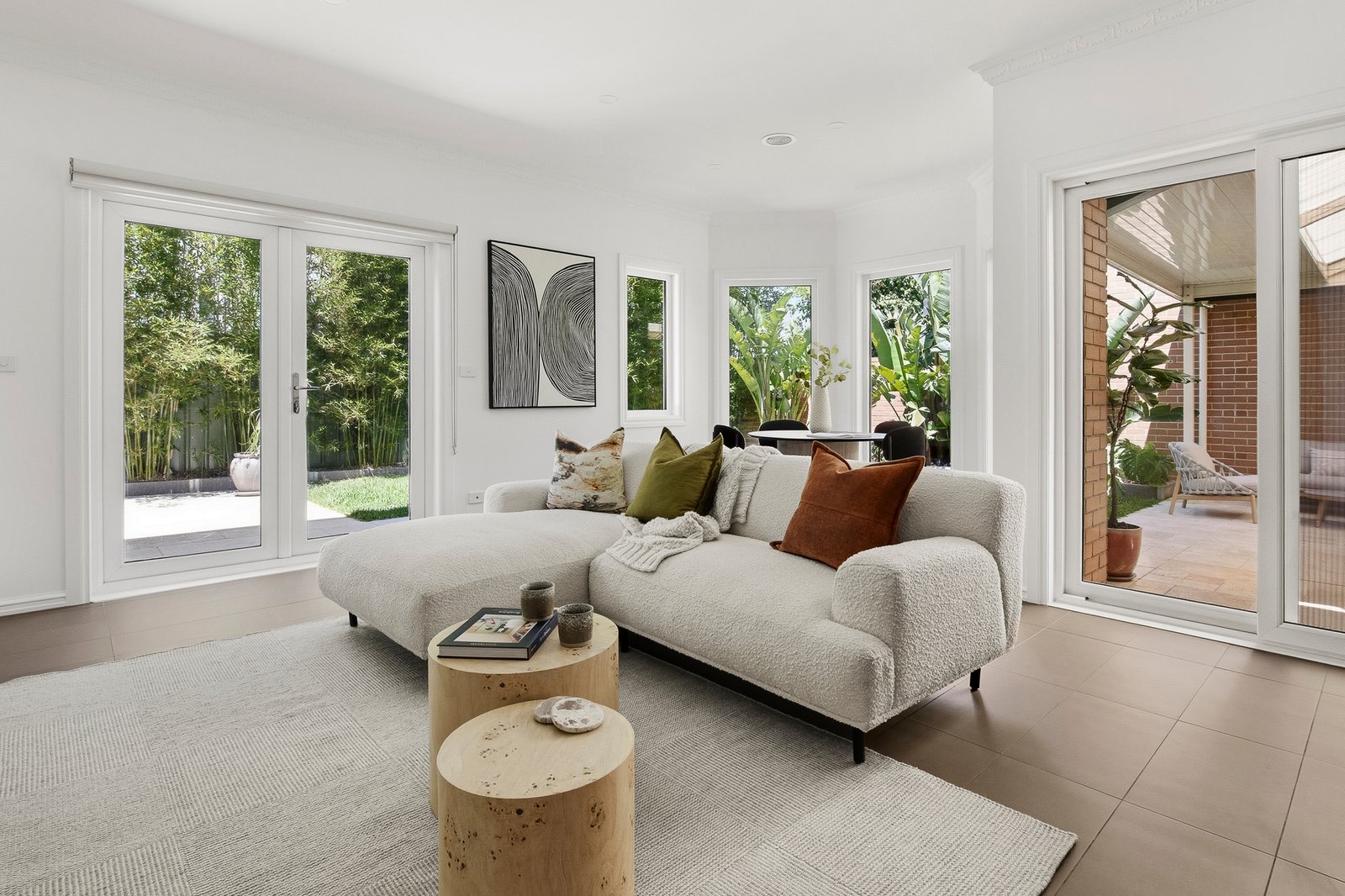 Real Estate and Property in 521 Balcombe Road, Black Rock, VIC