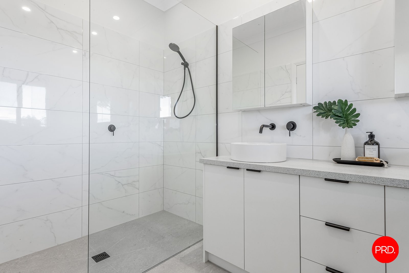 521 Bradford Road SHELBOURNE 11