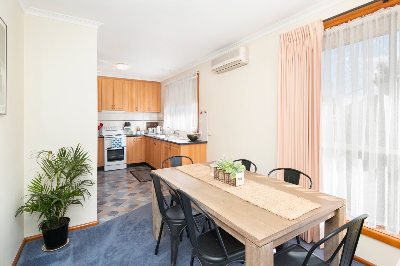 521 Howitt Street SOLDIERS HILL 7