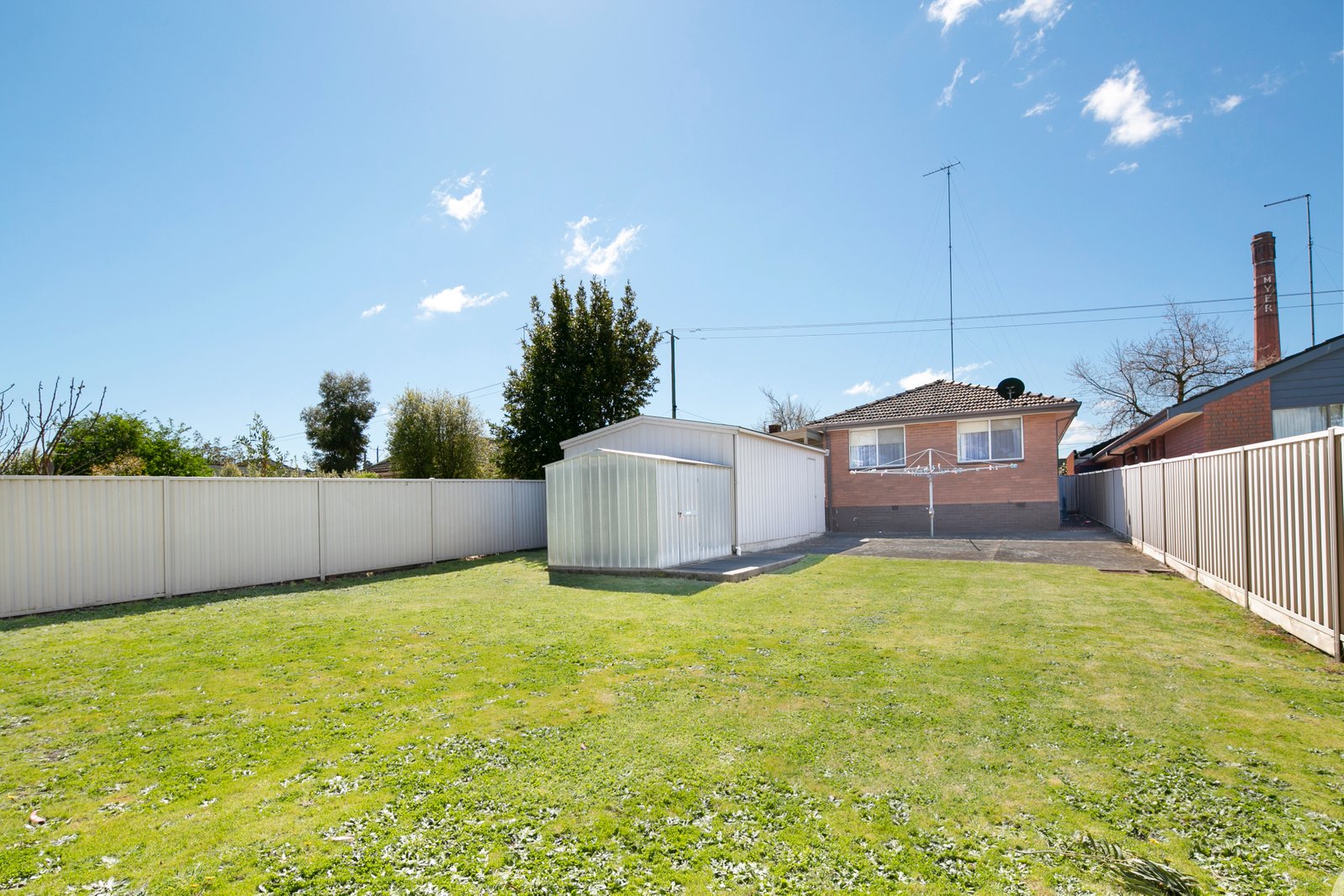 521 Howitt Street SOLDIERS HILL 12