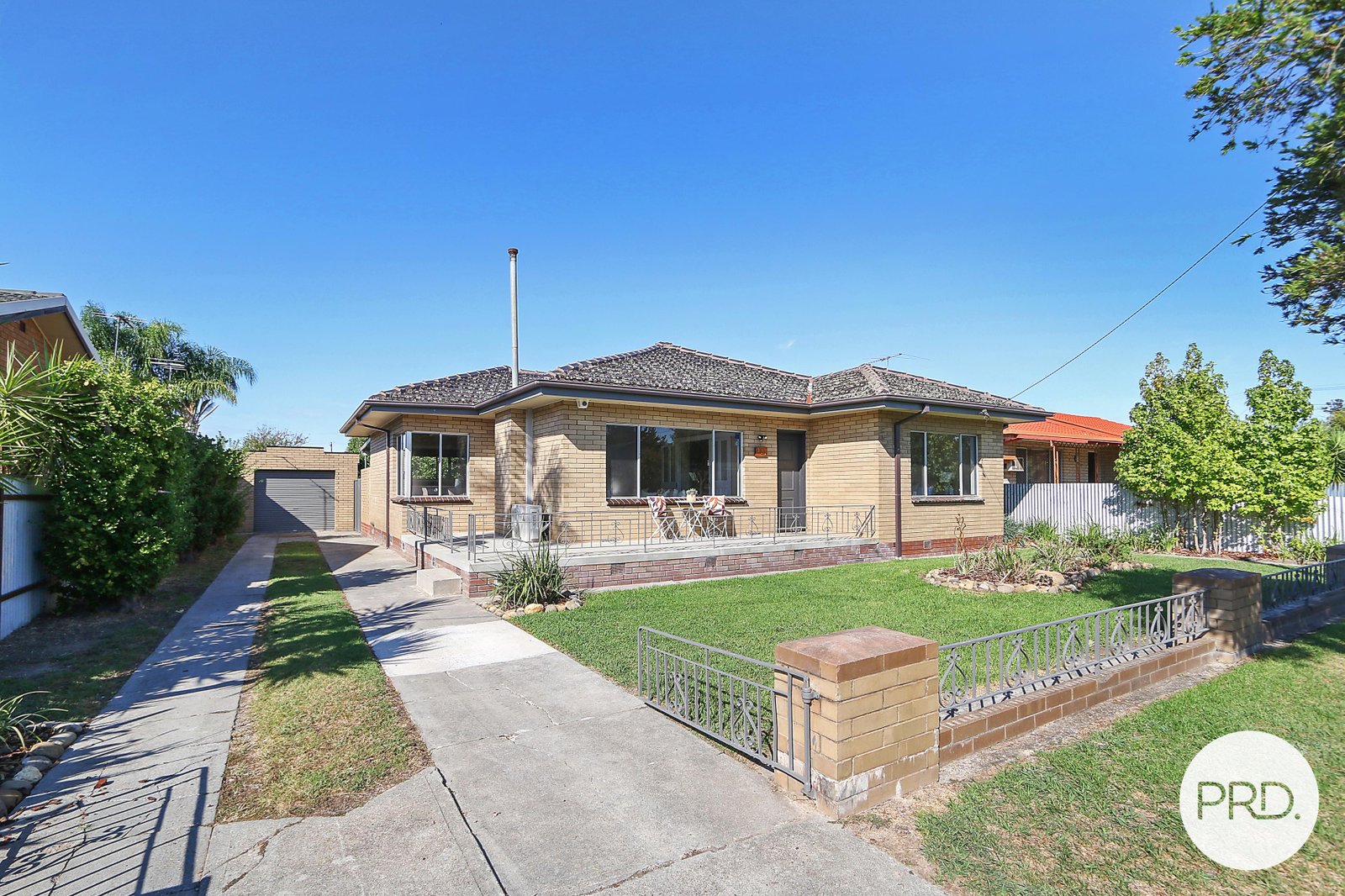 521 Mutsch Street LAVINGTON 1