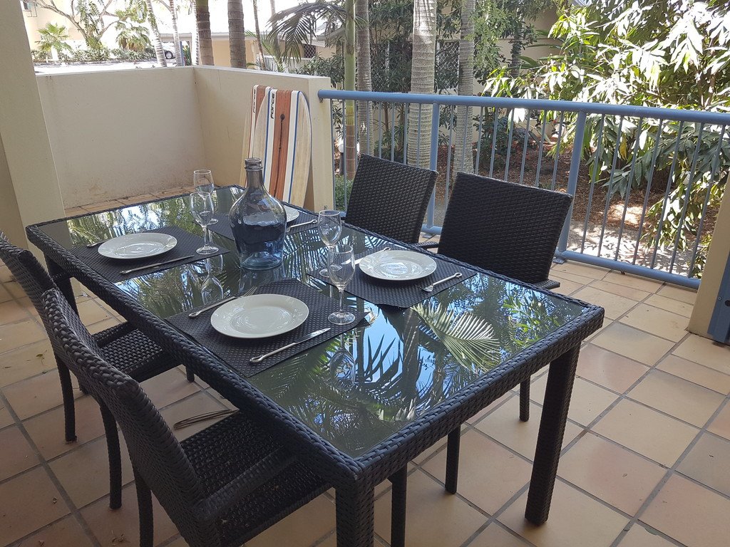 52/10 Alexandra Ave  MERMAID BEACH 5