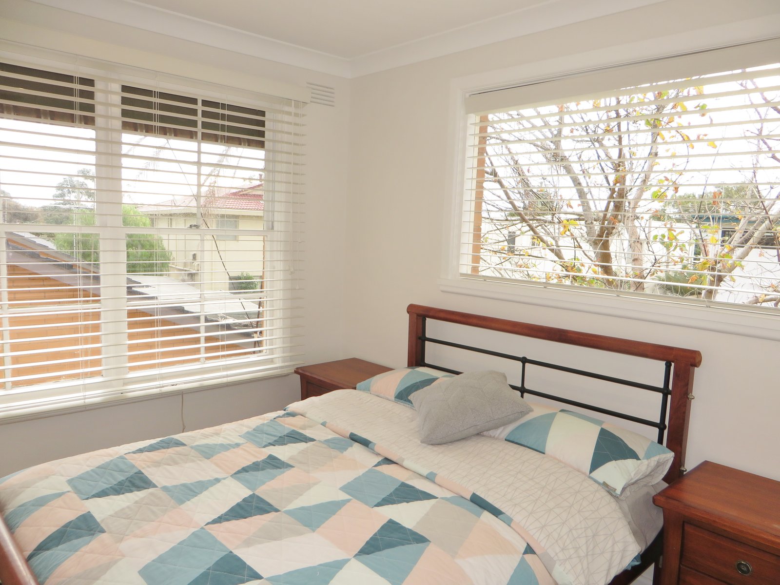 Gallery: 5/217 Beach Road