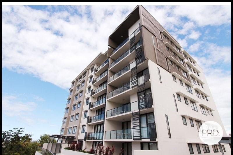 52/19 Roseberry Street GLADSTONE CENTRAL 1