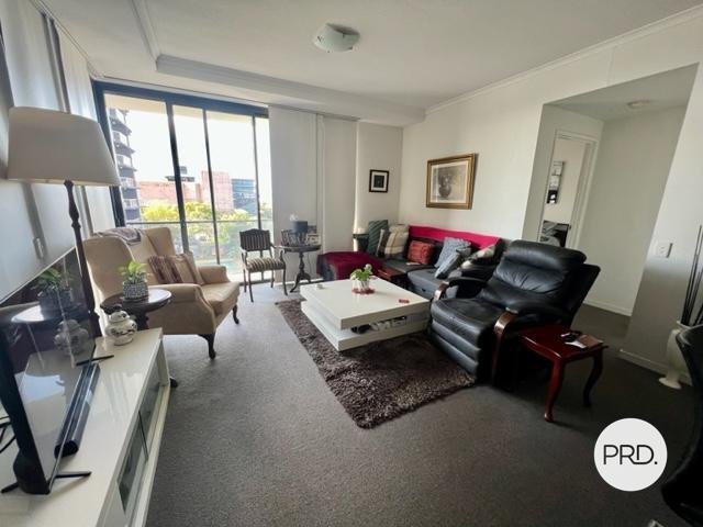 52/19 Roseberry Street GLADSTONE CENTRAL 8