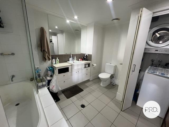 52/19 Roseberry Street GLADSTONE CENTRAL 10