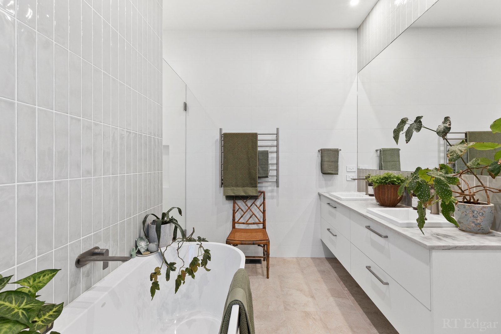 Real Estate and Property in 522-550 Grubb Road, Wallington, VIC