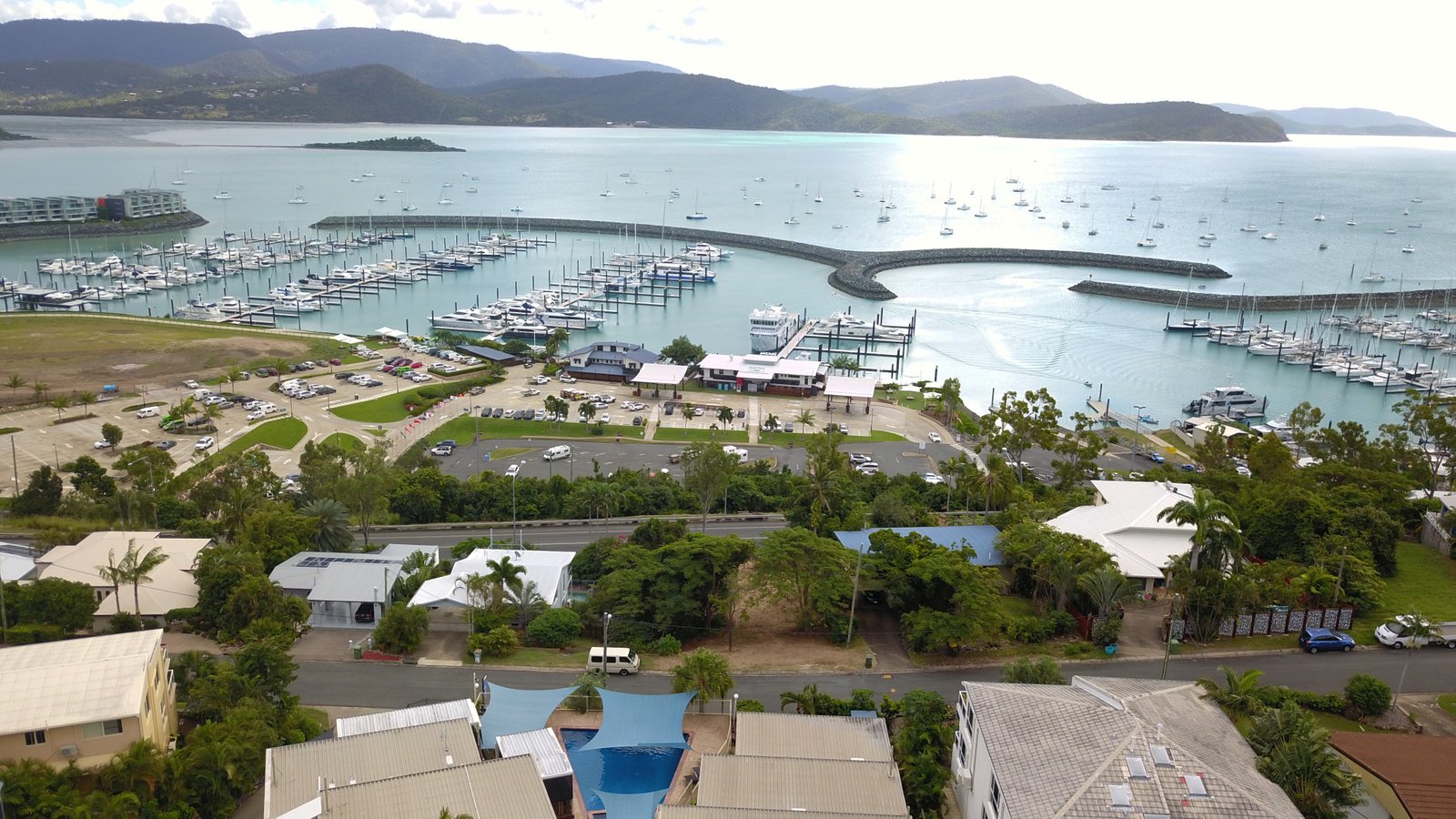 5/22 Airlie Crescent AIRLIE BEACH 1