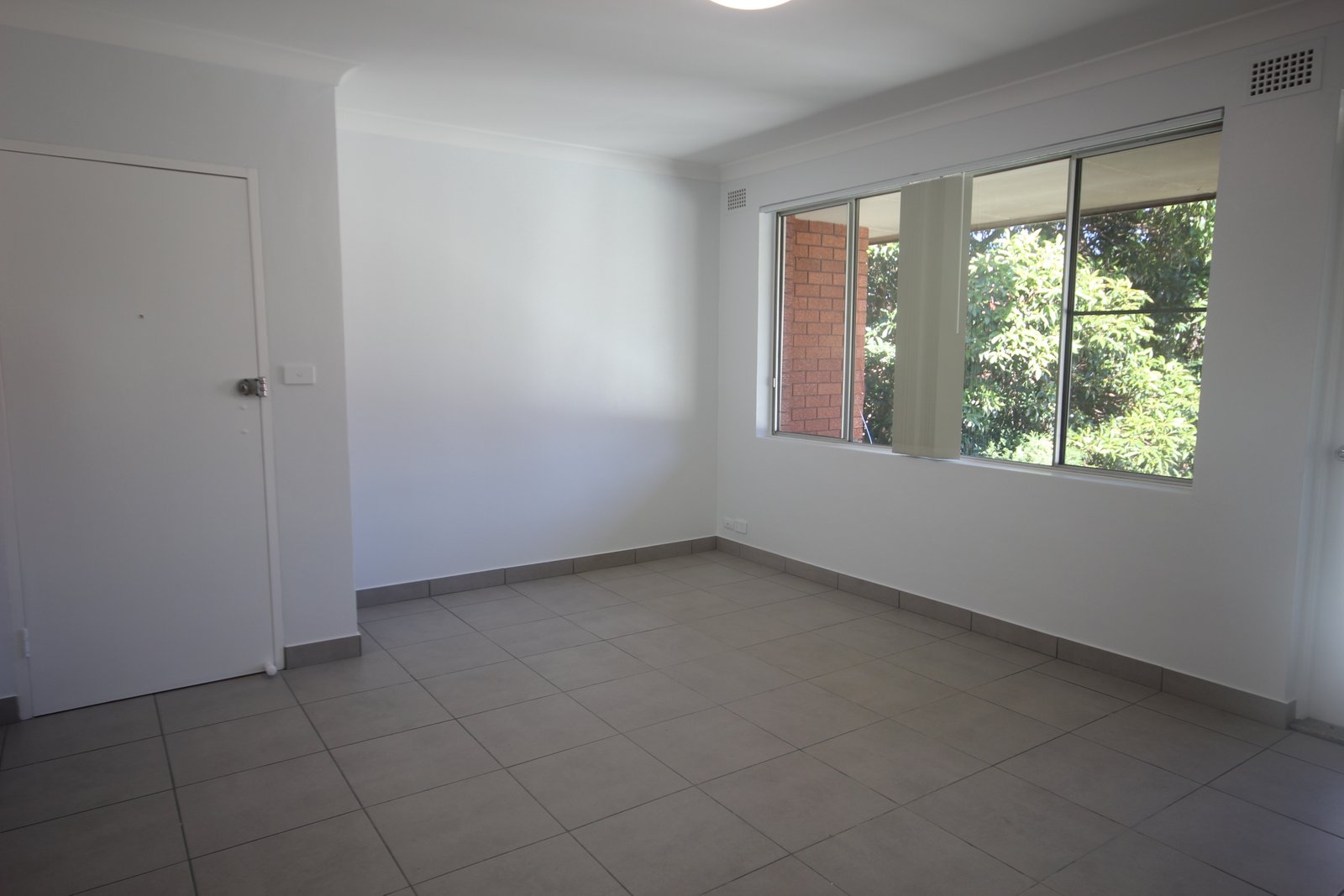 5/22 Claremont Street CAMPSIE 4