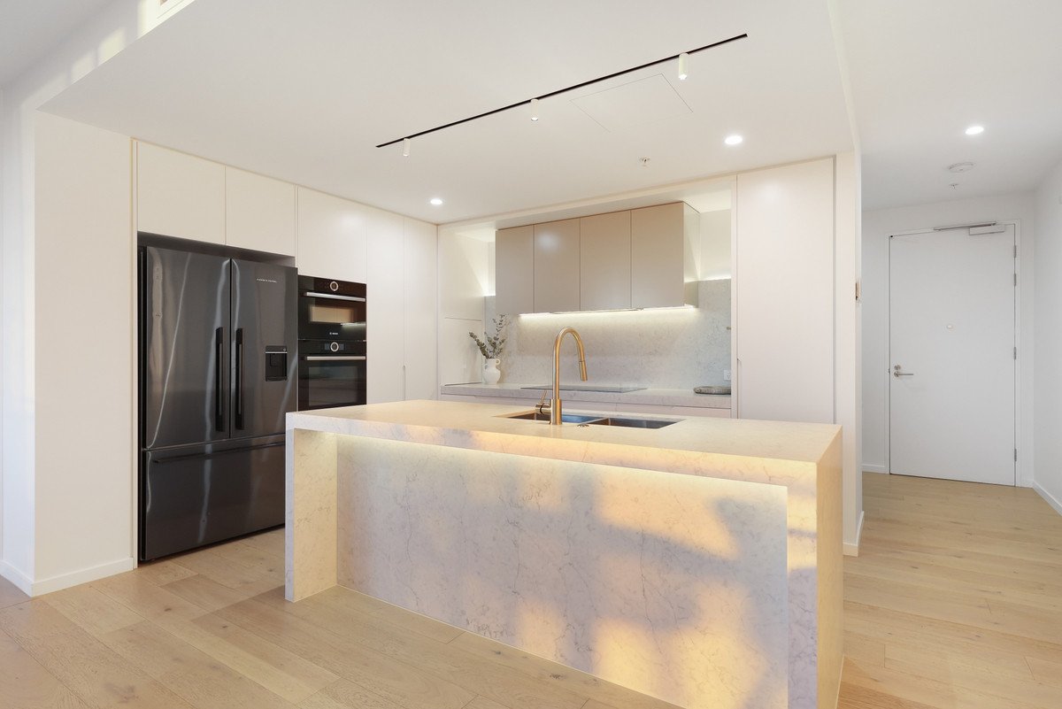 52/20 Executive Drive Burleigh Waters 4