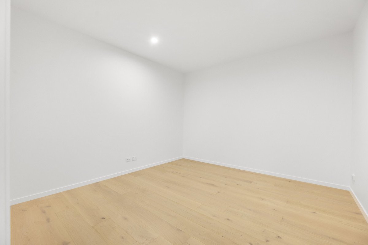 52/20 Executive Drive Burleigh Waters 20