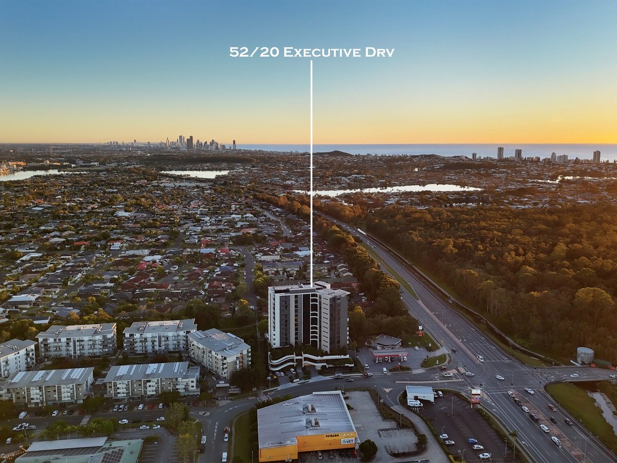 52/20 Executive Drive Burleigh Waters 23