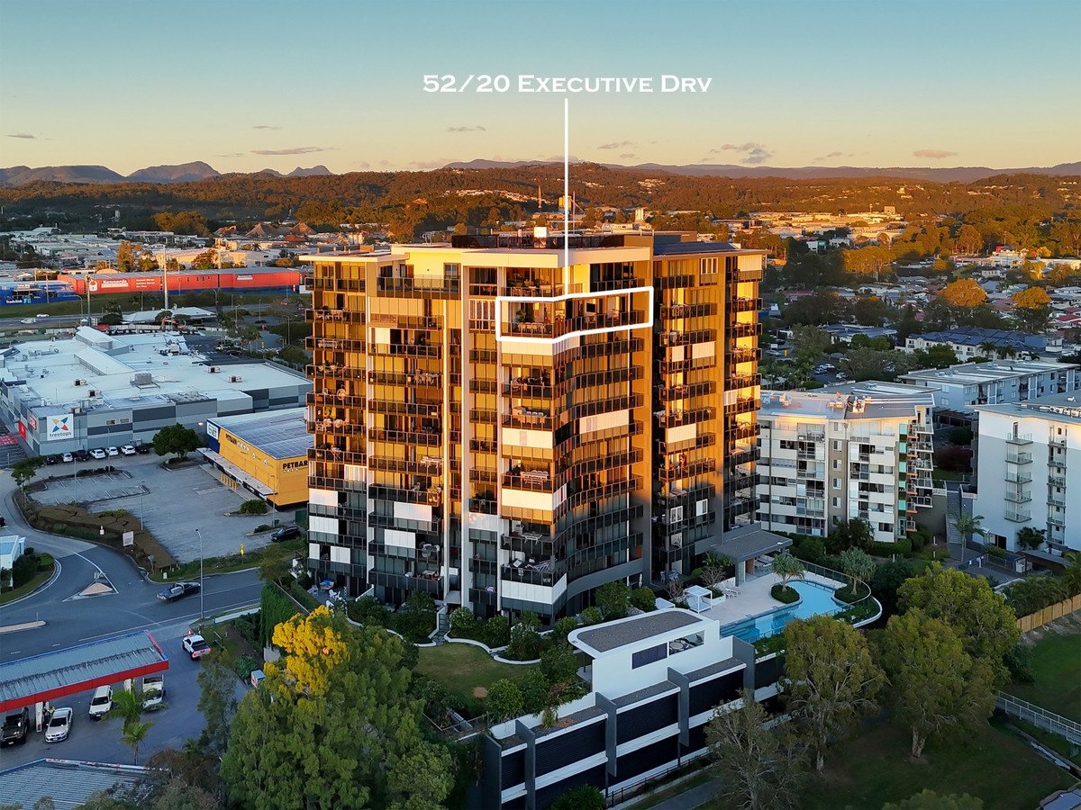 52/20 Executive Drive Burleigh Waters 24