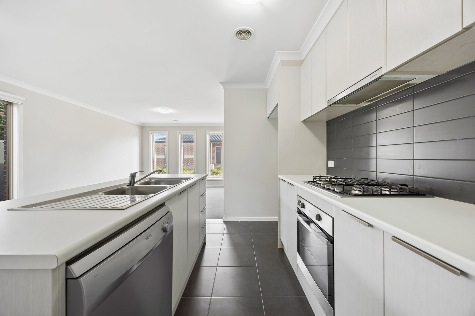 Gallery: 5/223 Grant Street
