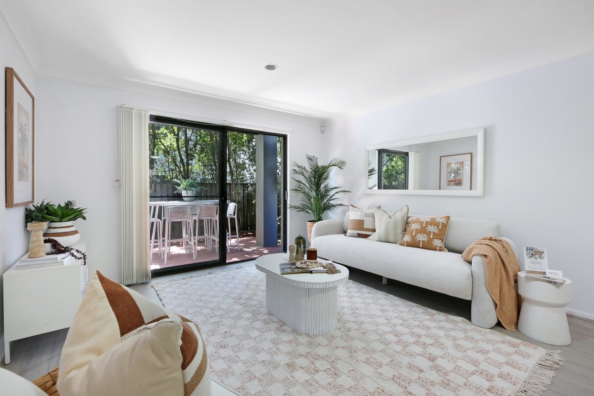 52/24 Jessica Drive Upper Coomera 7