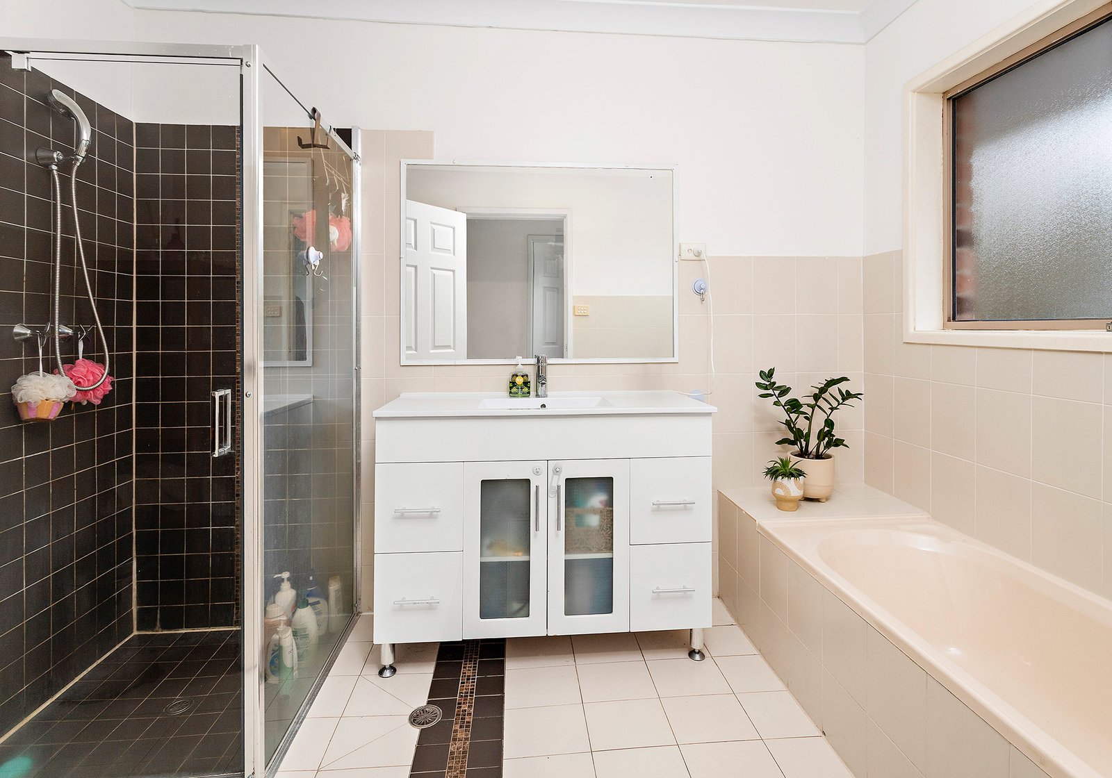 5/23-27 Campbell Street WOONONA 5