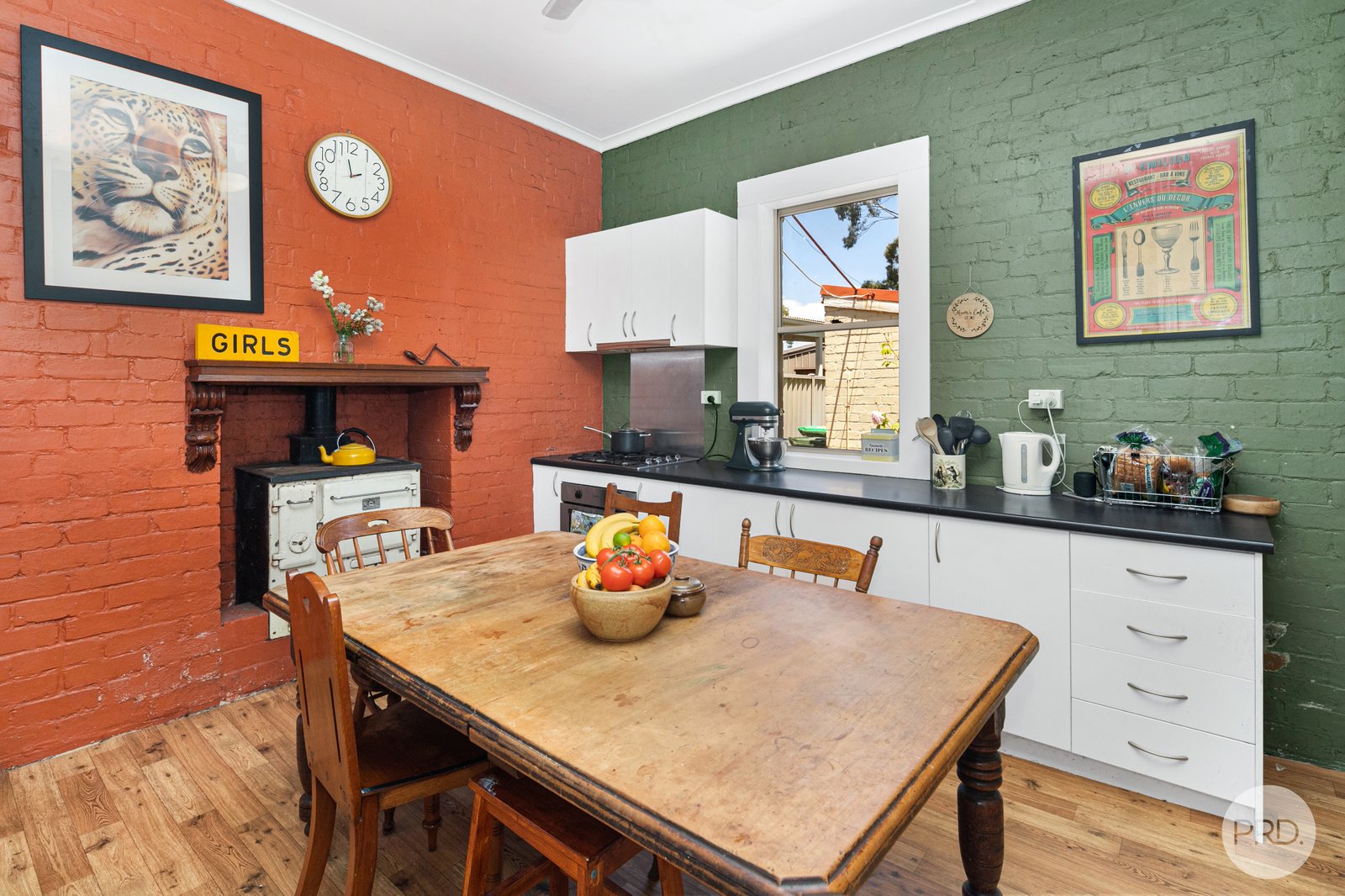 523 Howitt Street SOLDIERS HILL 8