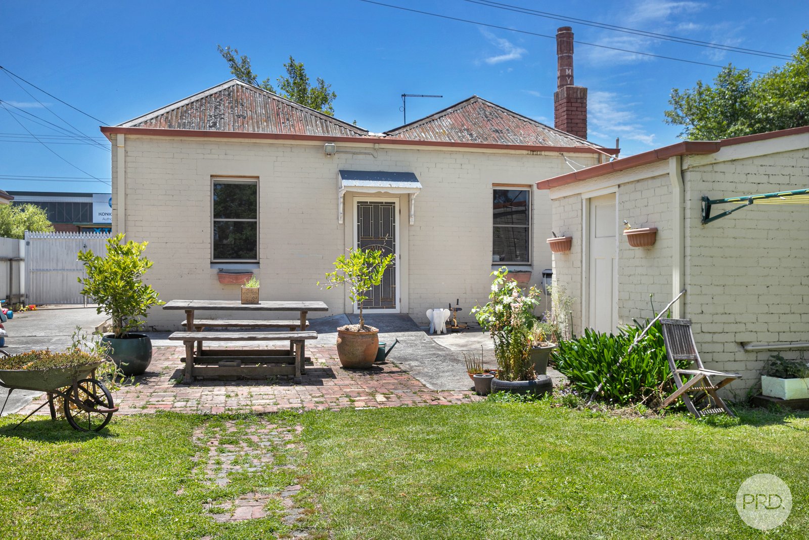 523 Howitt Street SOLDIERS HILL 9