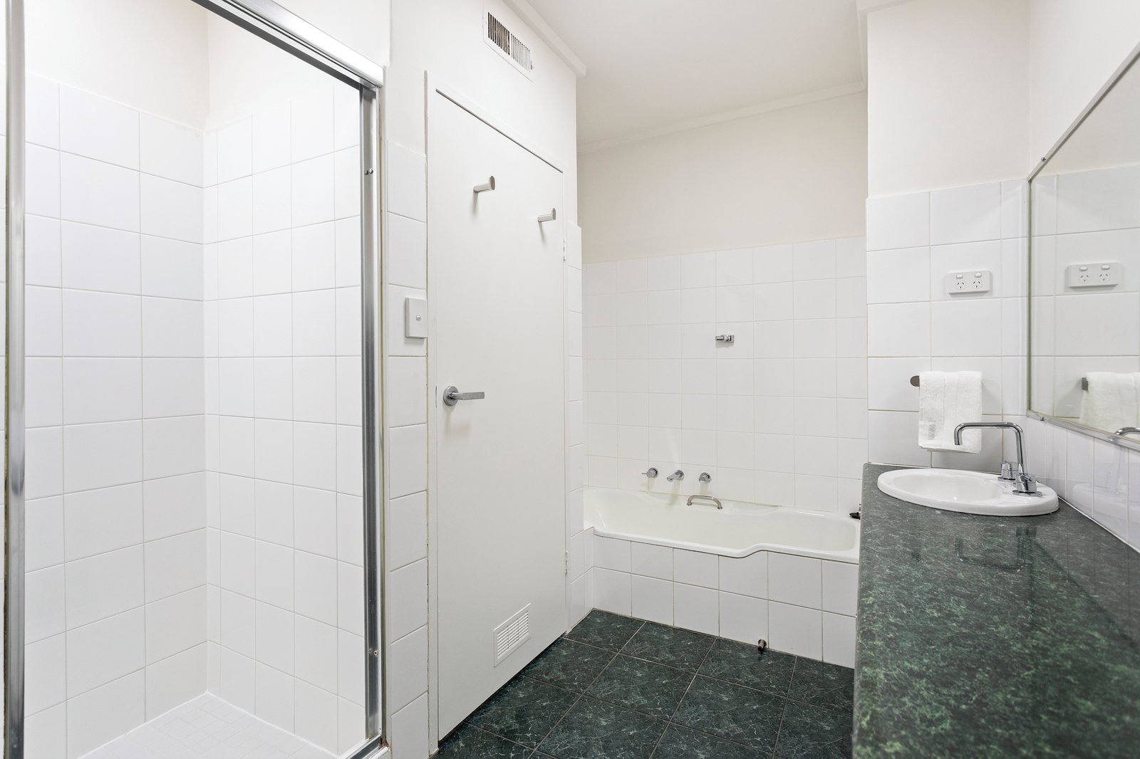 Real Estate and Property in 5/23 Seymour Road, Elsternwick, VIC