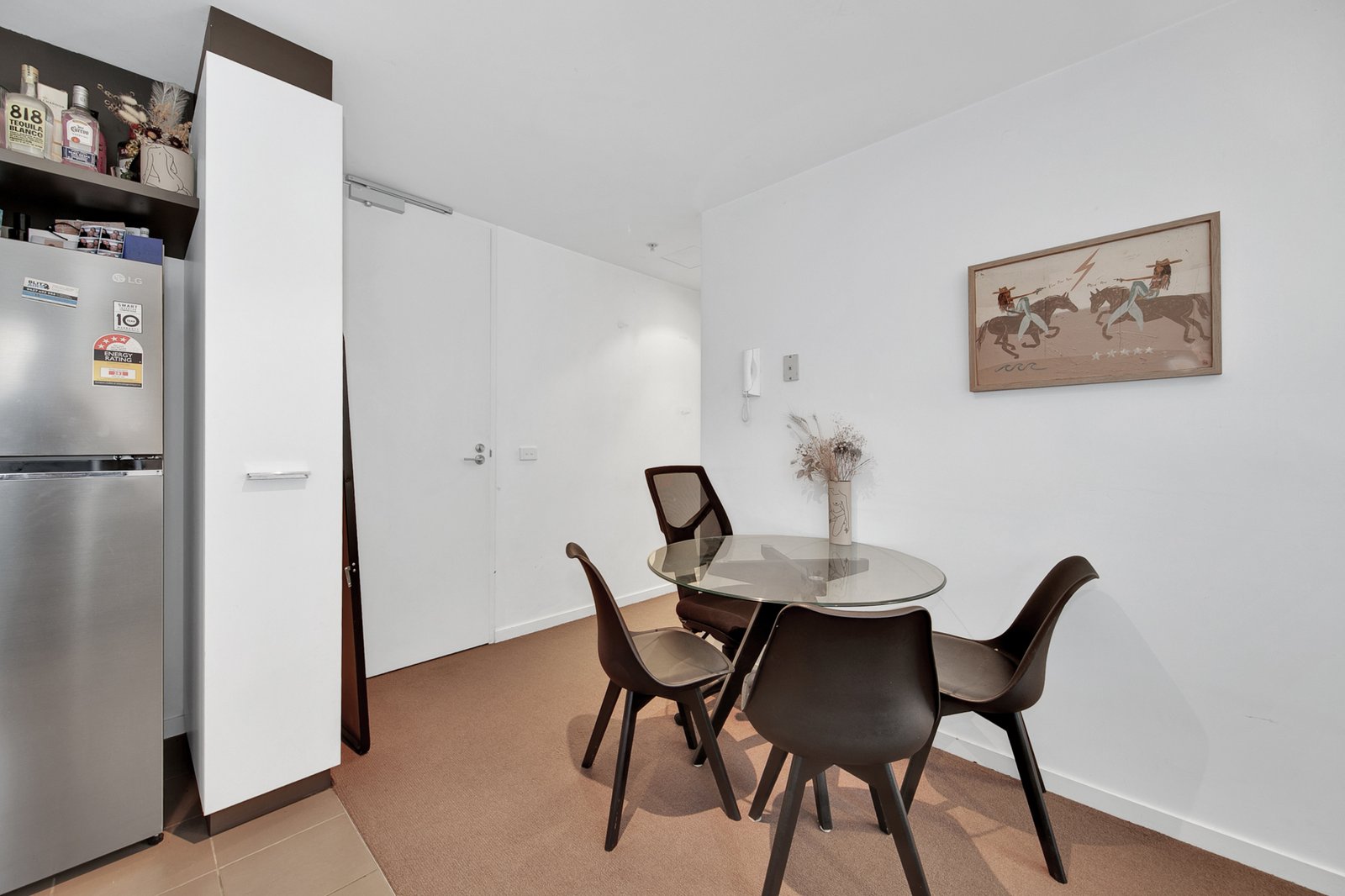 Gallery: 5/233 Dandenong Road