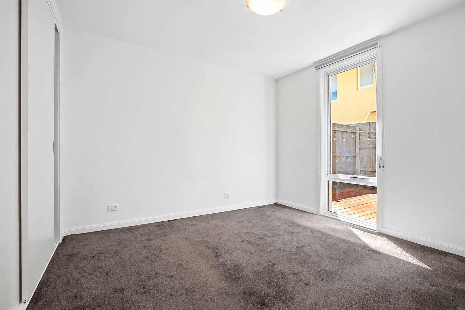 Gallery: 5/237 Hampton Street