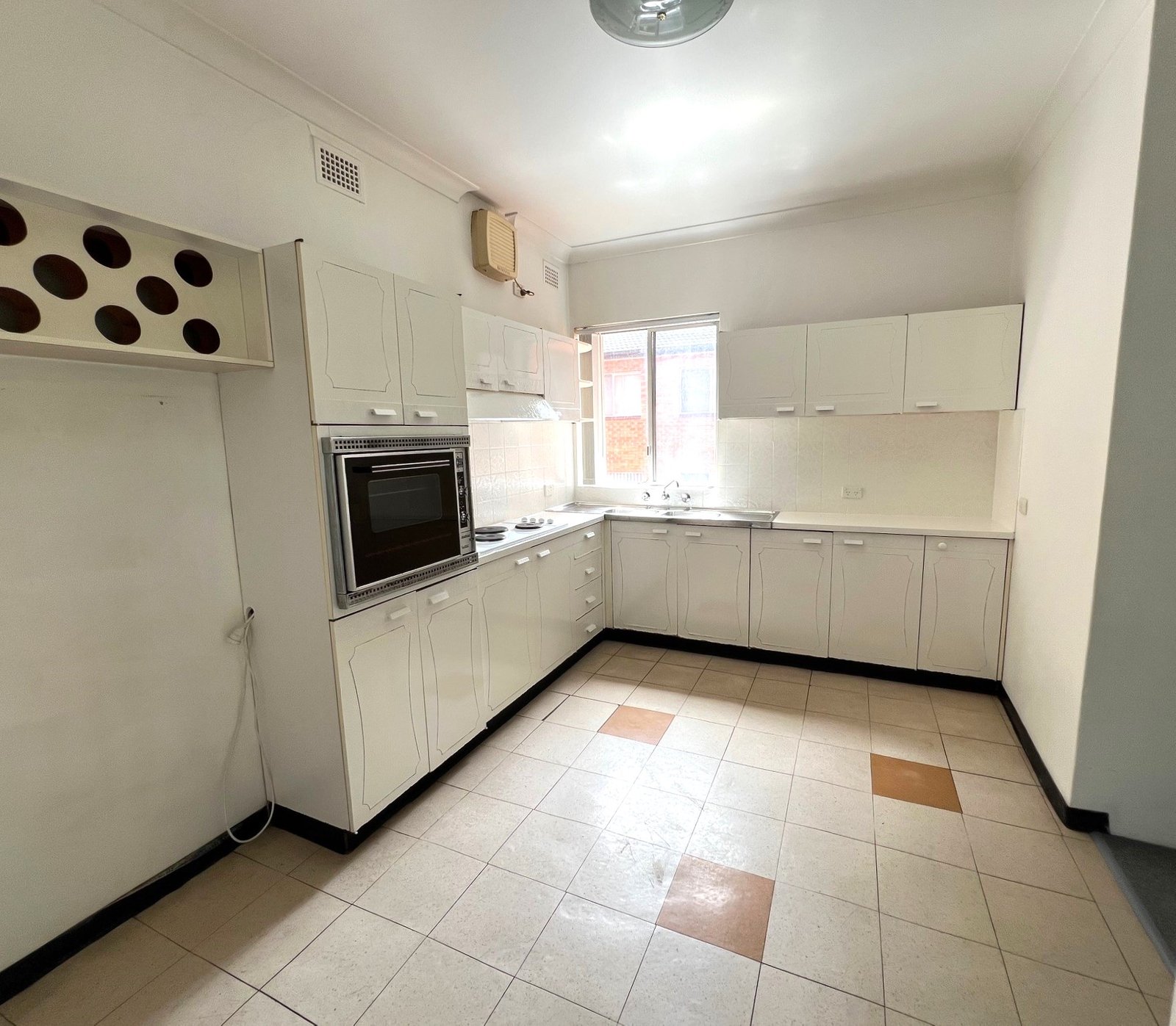 5/24 Illawarra Street ALLAWAH 3