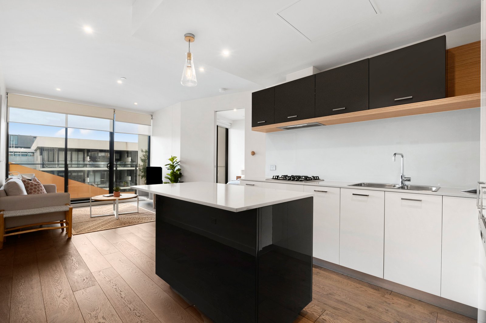 Gallery: 524/222 Bay Road