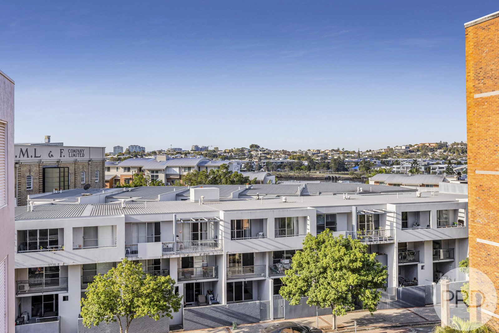 52/48 Chermside Street TENERIFFE 10